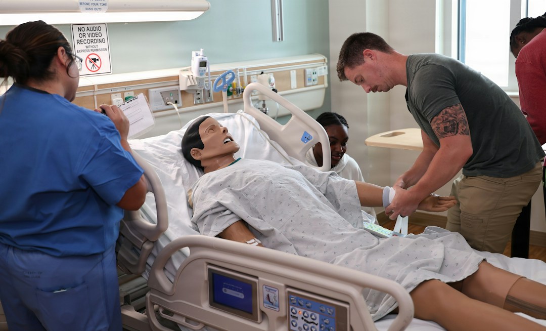 Nursing personnel practising clinical decision-making during a scenario-based skills training session